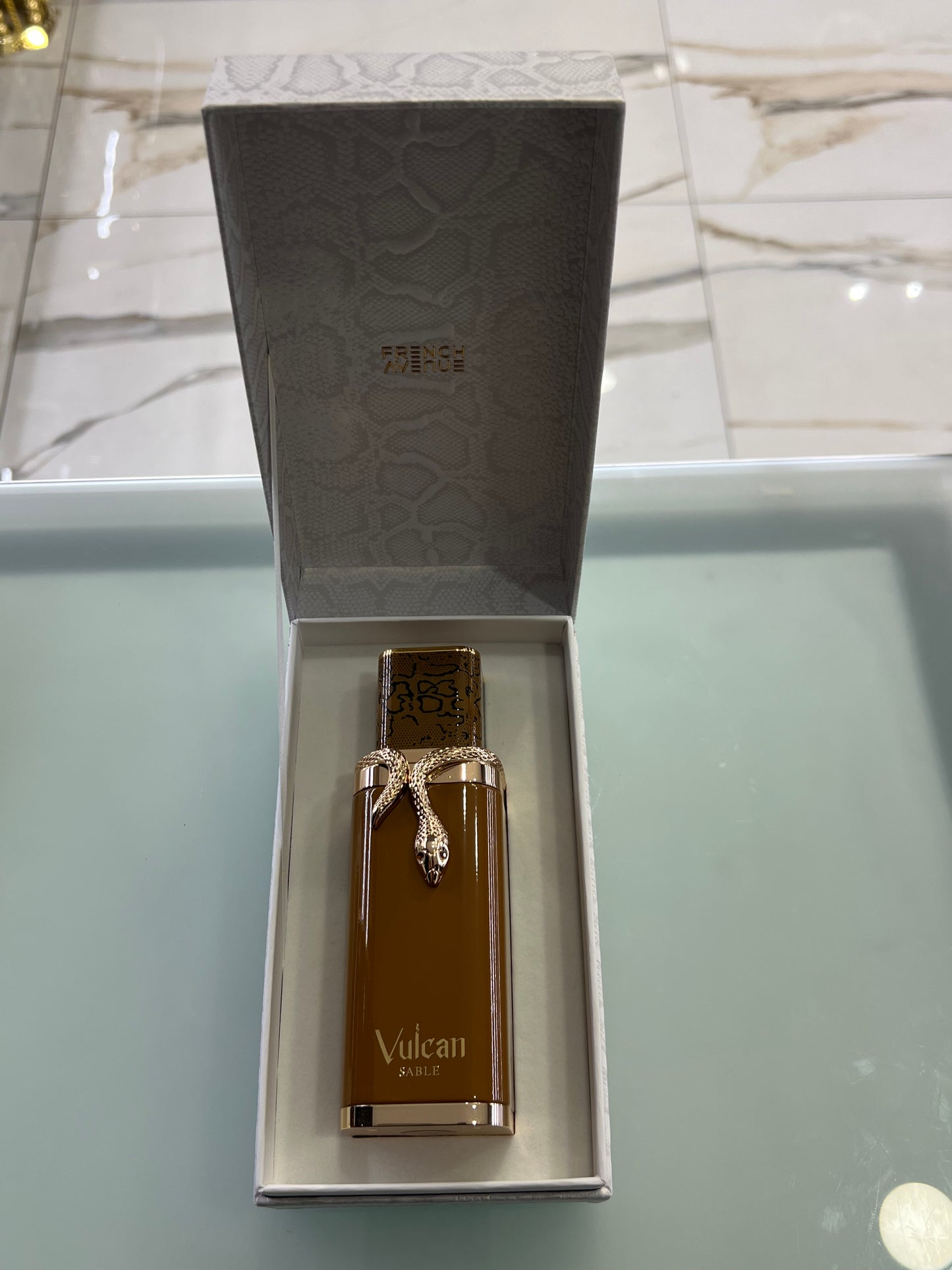 Vulcan Sable di French Avenue unisex