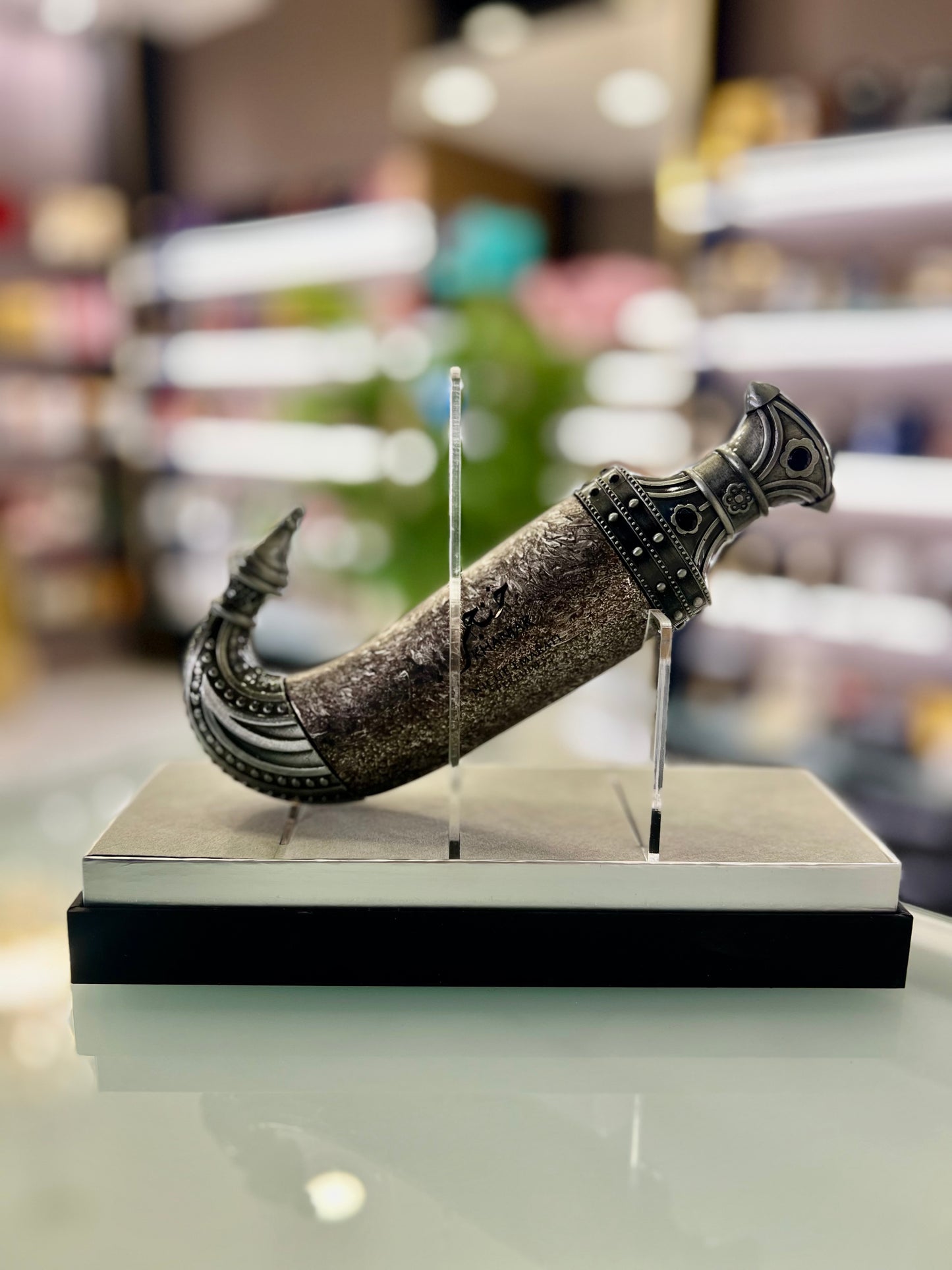 Lattafa Niche Emarati Khanjar EDP 85ml unisex