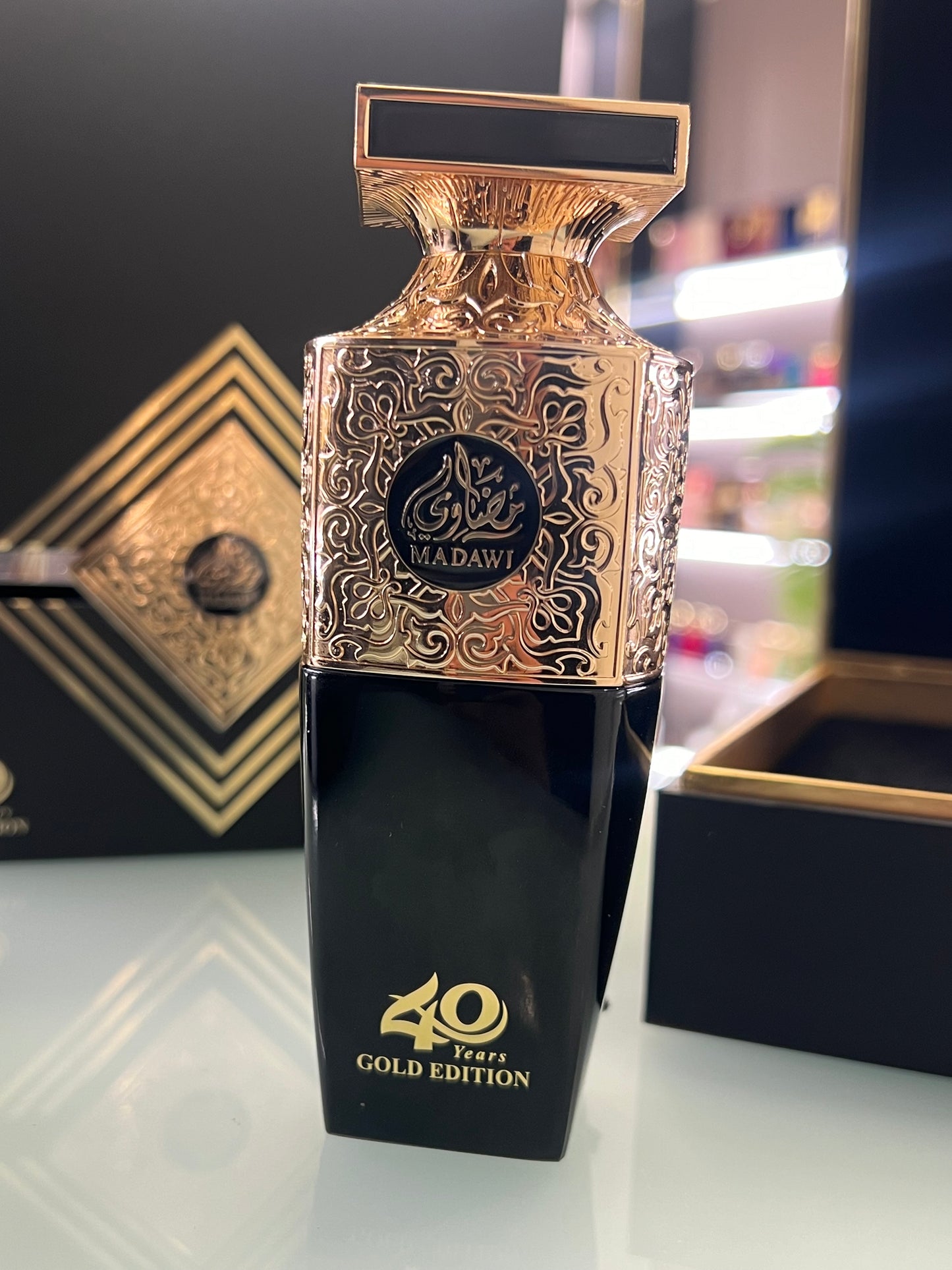 Arabian Oud Madawi Gold Edition 100ml unisex scia 6/7 durata ottima