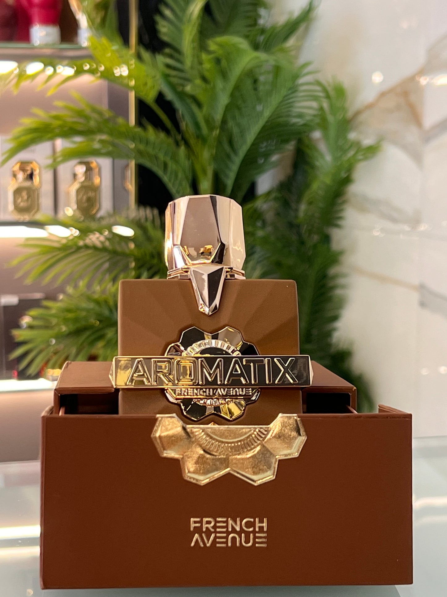 Royal Taboo di Aromatix X French Avenue unisex 100ml