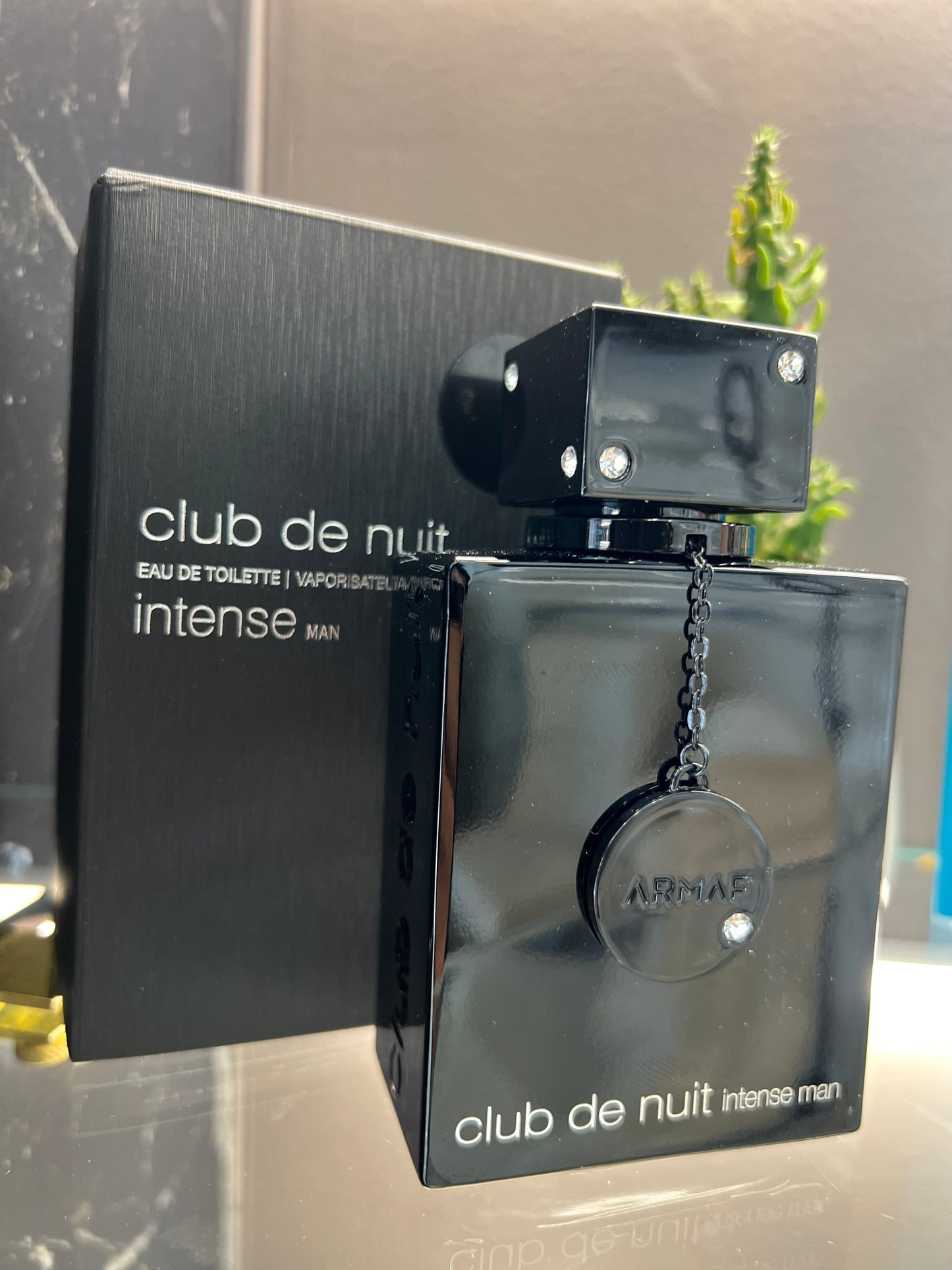 Club de Nuit Man intense