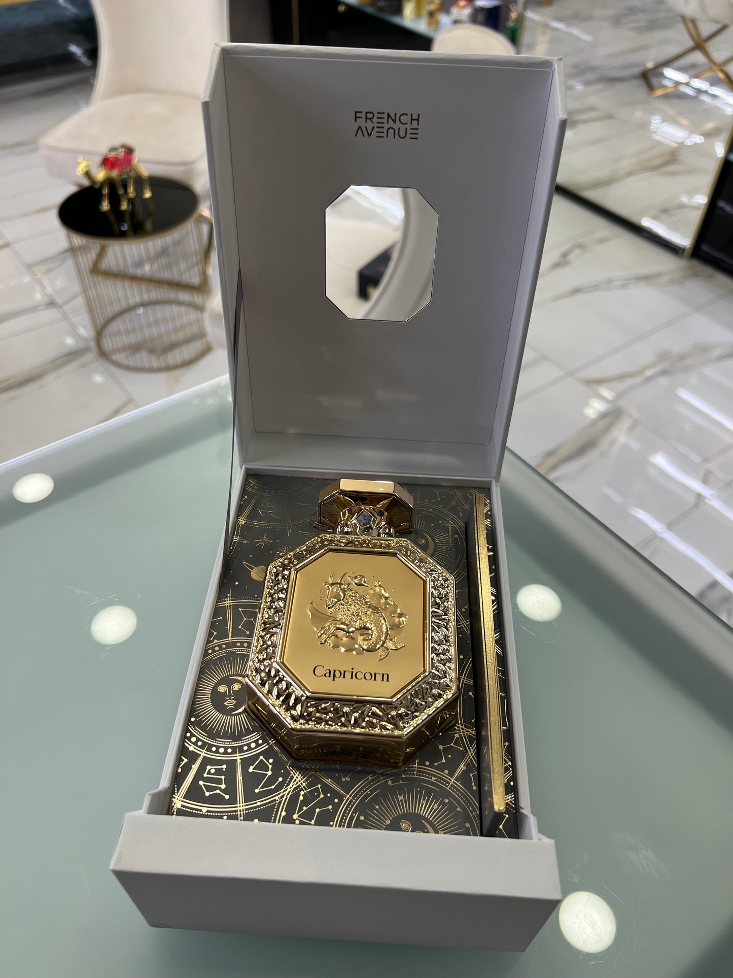 Capricorn di French Avenue unisex